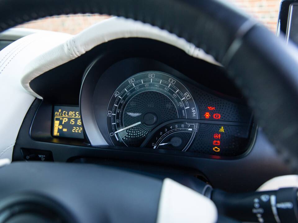 Bild 68/95 von Aston Martin Cygnet (2012)