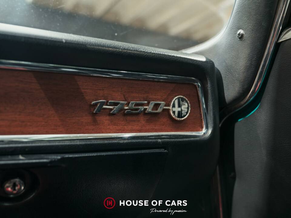 Image 23/25 of Alfa Romeo 1750 GT Veloce (1970)