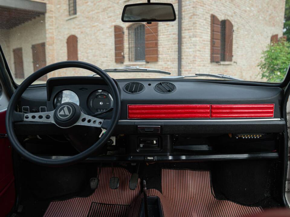 Image 35/41 de Autobianchi A112 (1973)