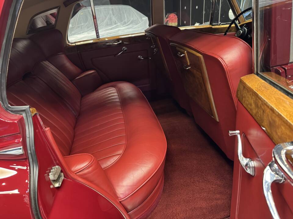 Image 29/81 of Bentley S 1 (1959)