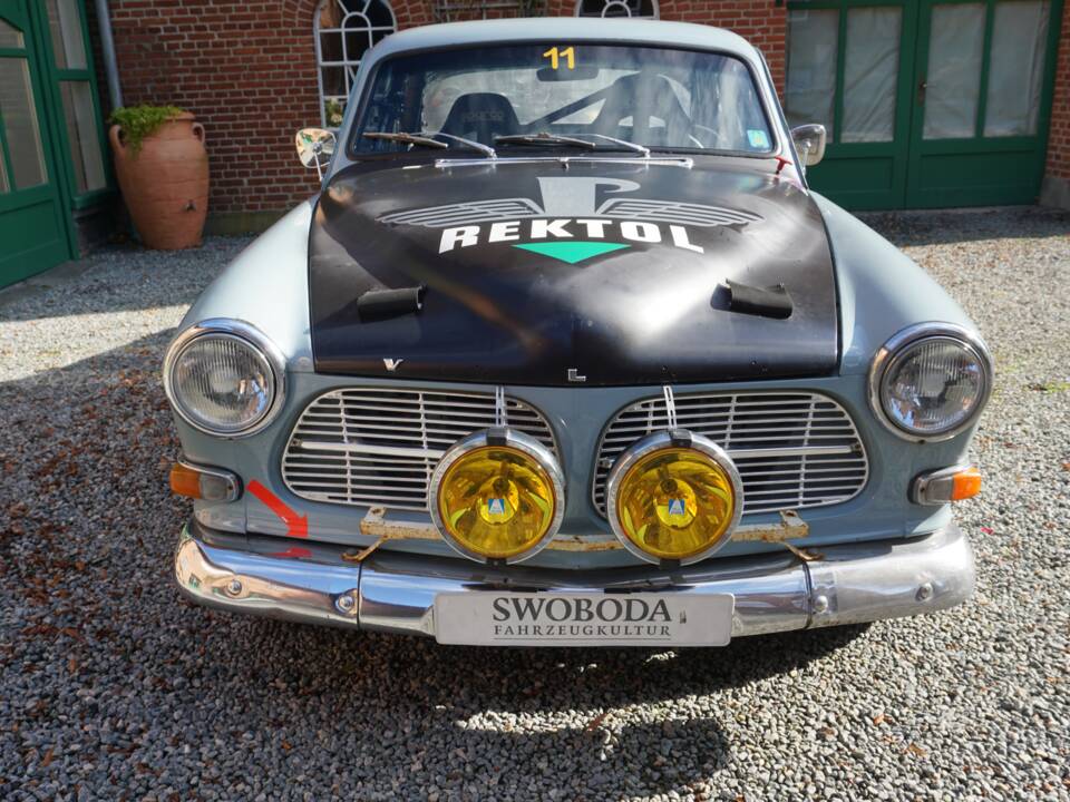 Image 5/18 of Volvo P 122 S (1966)