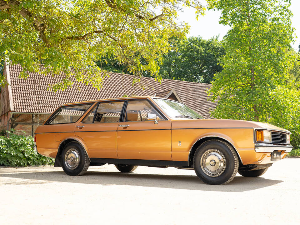 Image 11/57 of Ford Granada Turnier 2,3 (1976)