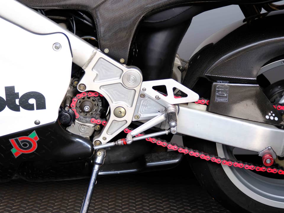 Image 54/94 of Bimota 500 V-Due (2003)