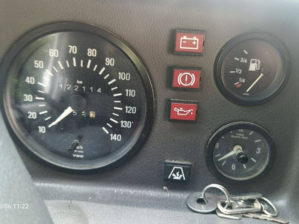 Image 13/14 of Mercedes-Benz T1 210 D (1991)