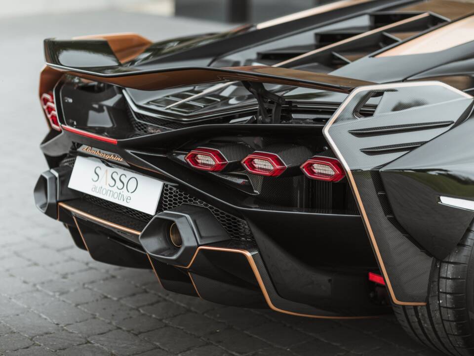 Image 56/68 of Lamborghini Sián FKP 37 (2021)
