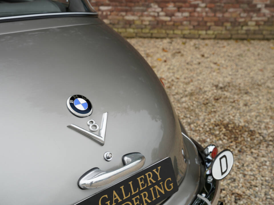 Immagine 19/50 di BMW 501 V8 (1965)