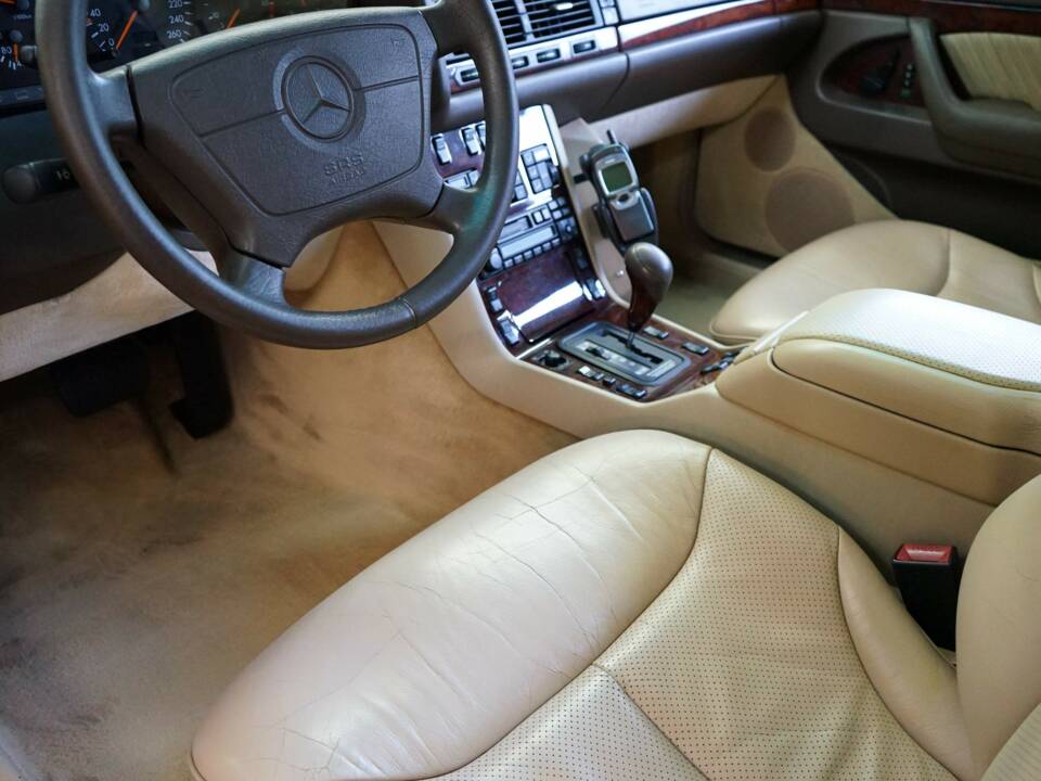 Immagine 25/36 di Mercedes-Benz S 500 L (1994)