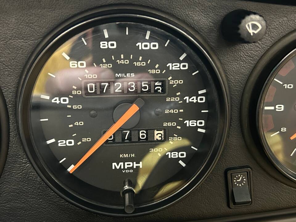 Afbeelding 16/39 van Porsche 911 Carrera (1995)