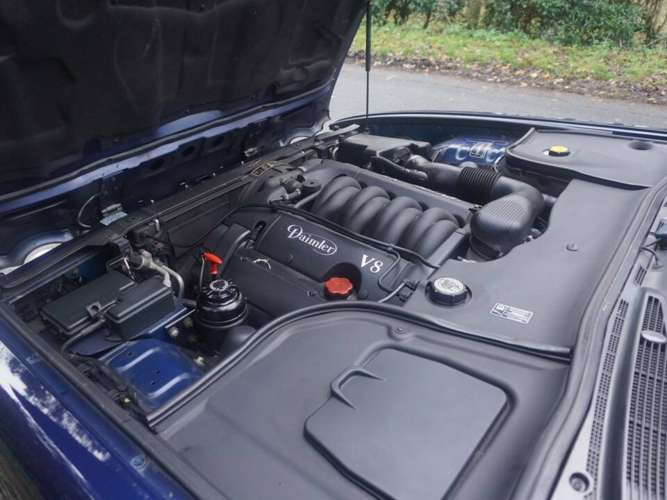 Bild 15/17 von Daimler Eight LWB (2000)