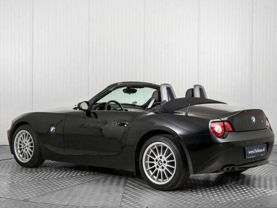 Imagen 6/50 de BMW Z4 2.2i (2005)