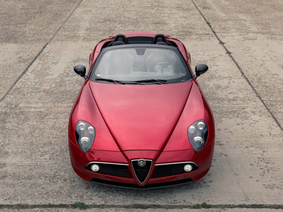 Afbeelding 2/26 van Alfa Romeo 8C Spider (2010)