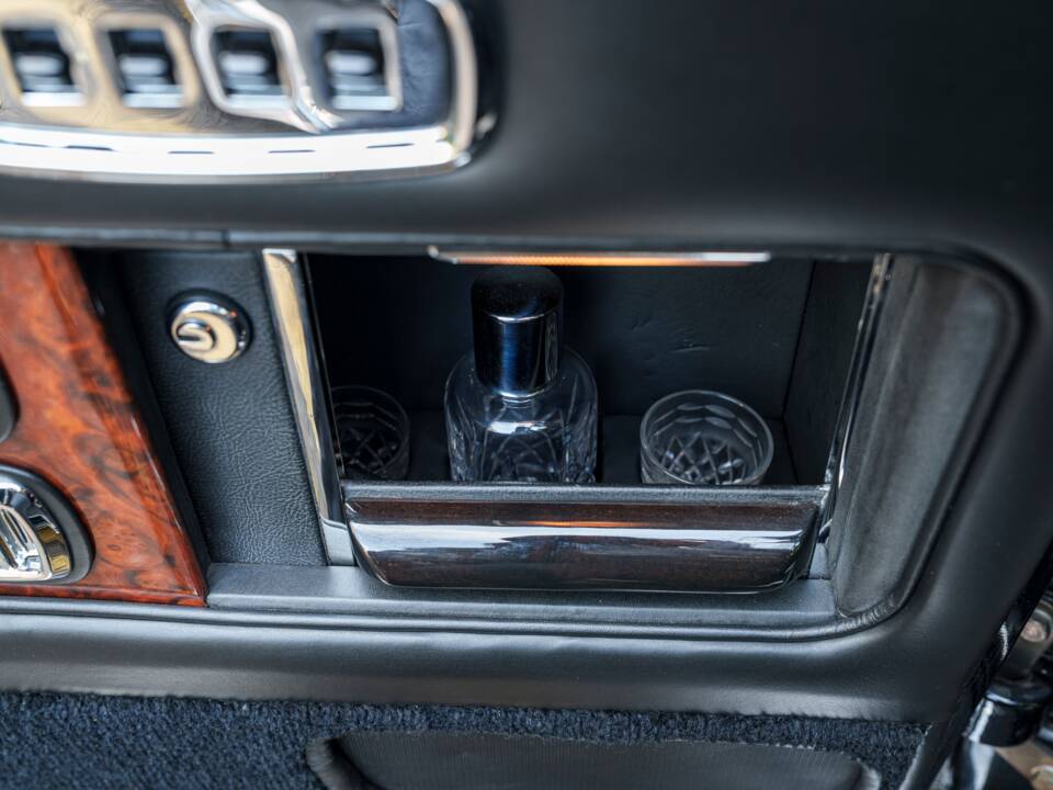 Image 30/32 de Bentley Continental (1993)