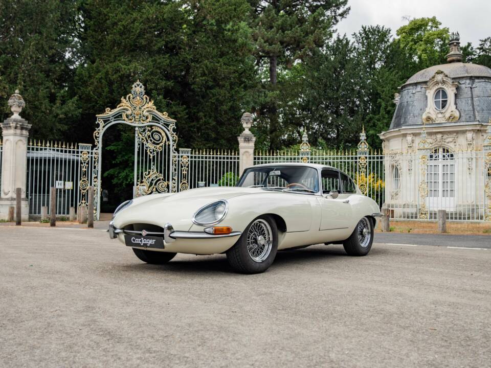 Image 11/50 de Jaguar Type E 3.8 (1963)