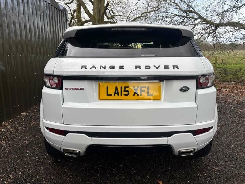 Image 7/26 of Land Rover Range Rover Evoque TD4 (2015)