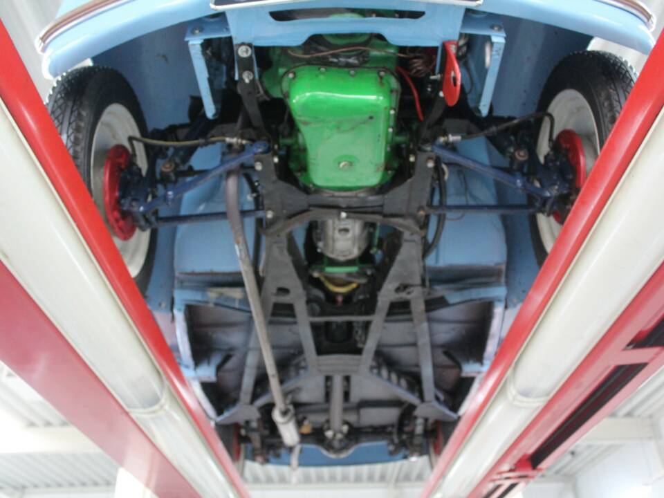 Image 17/50 of FIAT 500 C Topolino (1949)