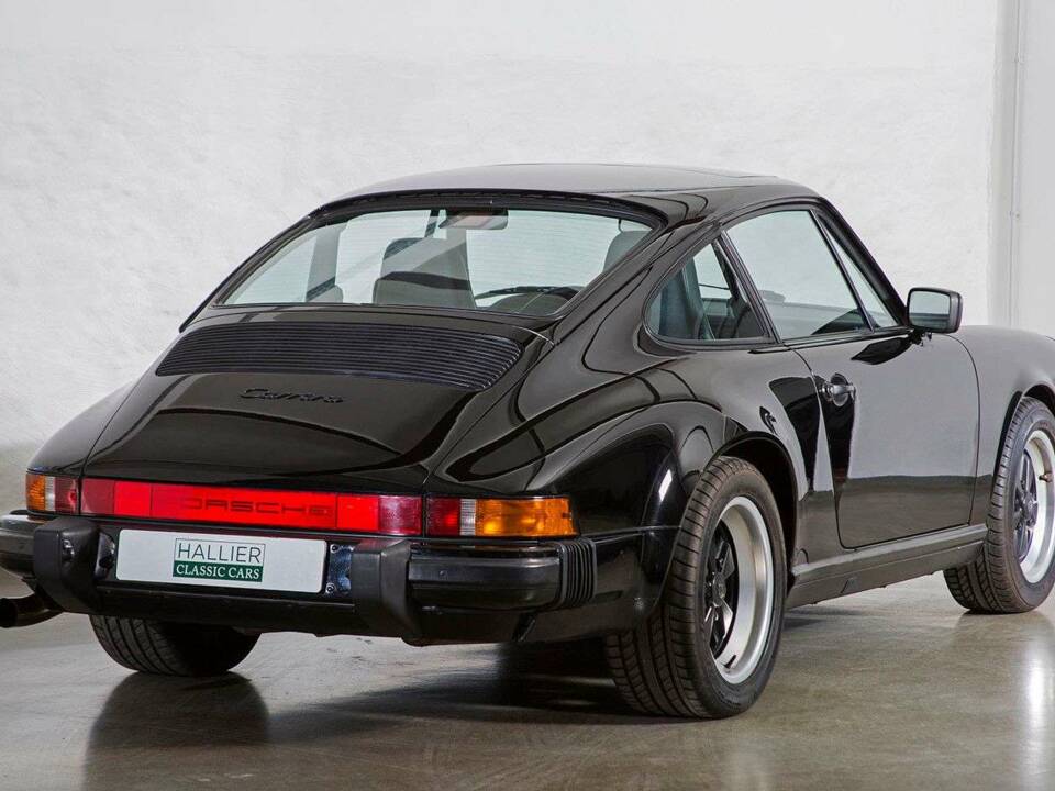 Bild 8/25 von Porsche 911 Carrera 3.2 (1987)