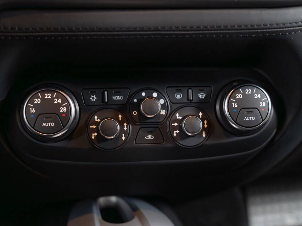 Imagen 33/40 de Ferrari F12berlinetta (2014)