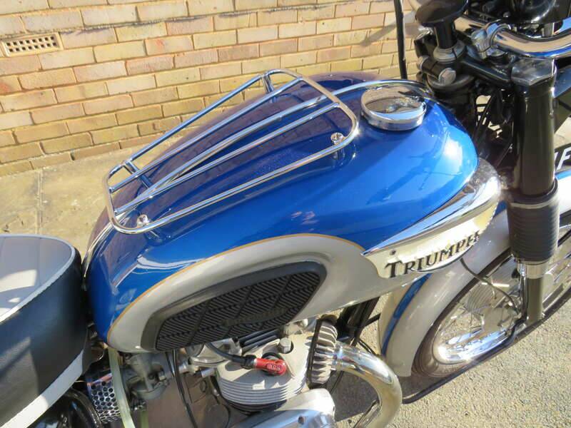 Image 13/43 of Triumph Tiger 90 (1968)