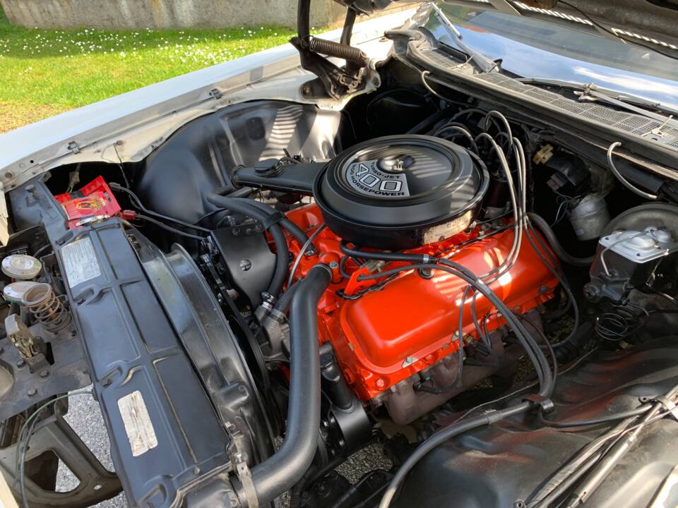 Bild 17/34 von Chevrolet Impala Convertible (1971)