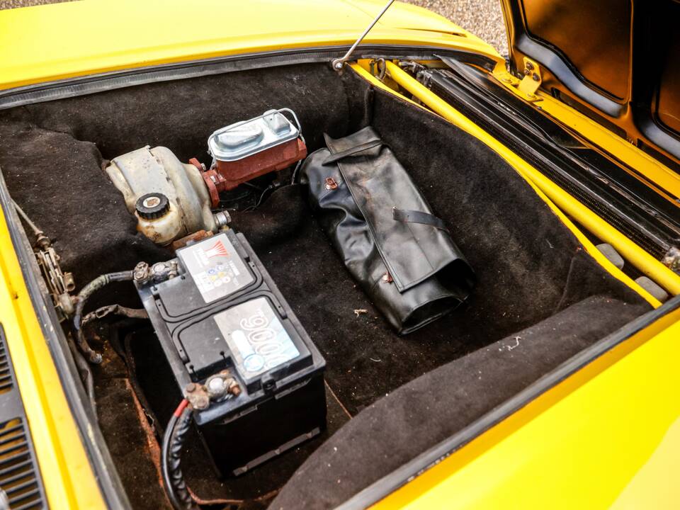 Image 20/26 of De Tomaso Pantera (1972)