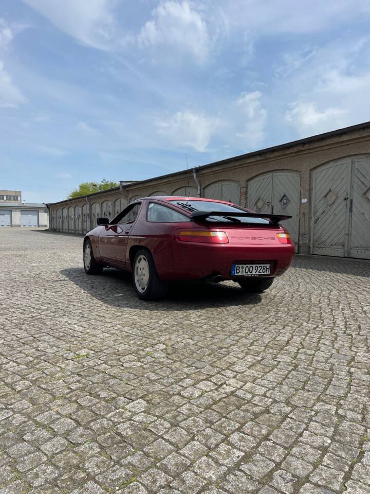 Image 5/11 de Porsche 928 S4 (1988)