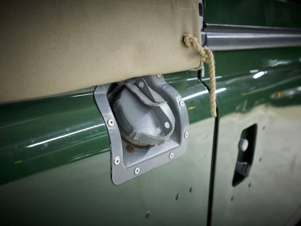 Bild 28/87 von Land Rover 88 (1972)