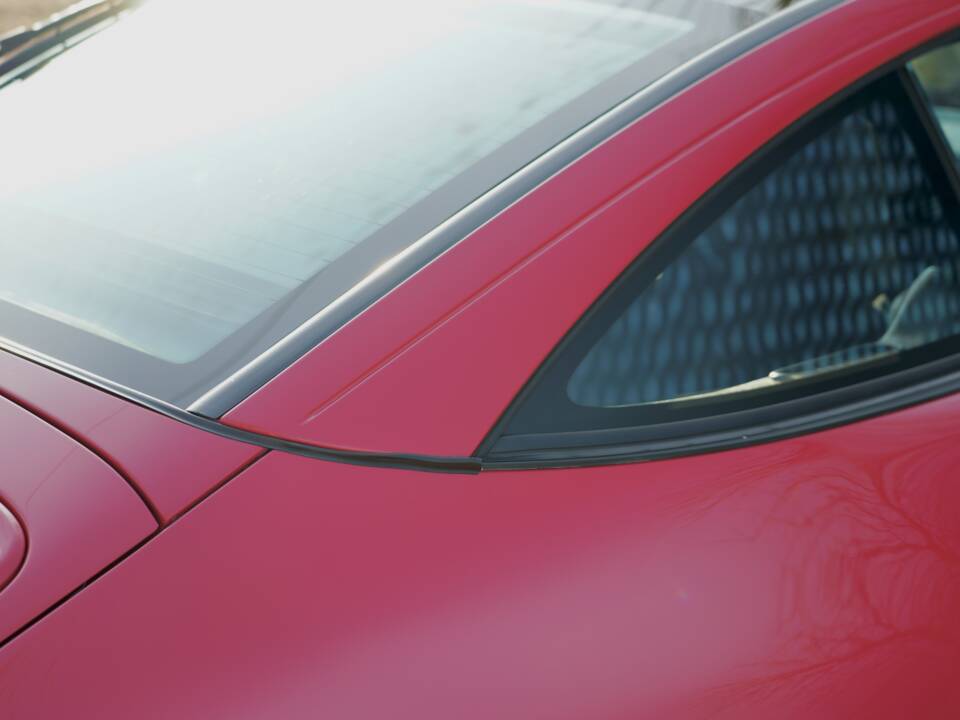 Image 22/46 of Porsche 911 Carrera (1997)