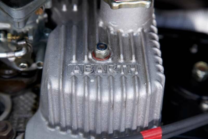 Image 29/33 of FIAT 500 L (1972)