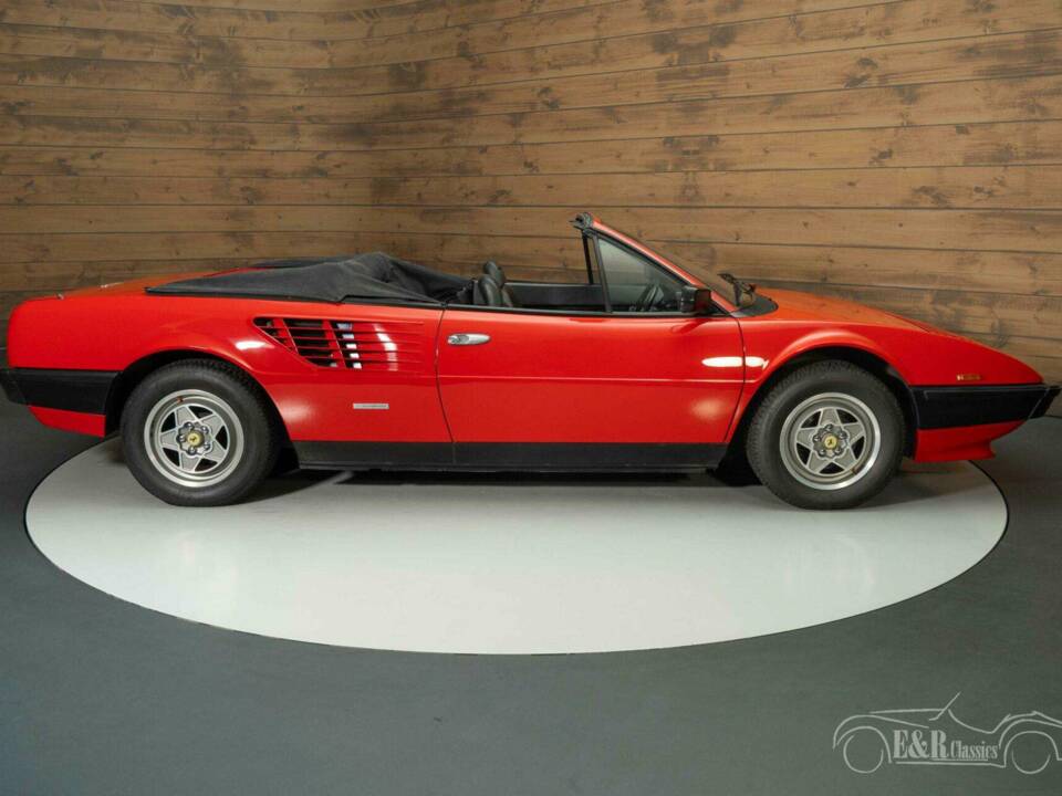 Immagine 4/19 di Ferrari Mondial Quattrovalvole (1984)
