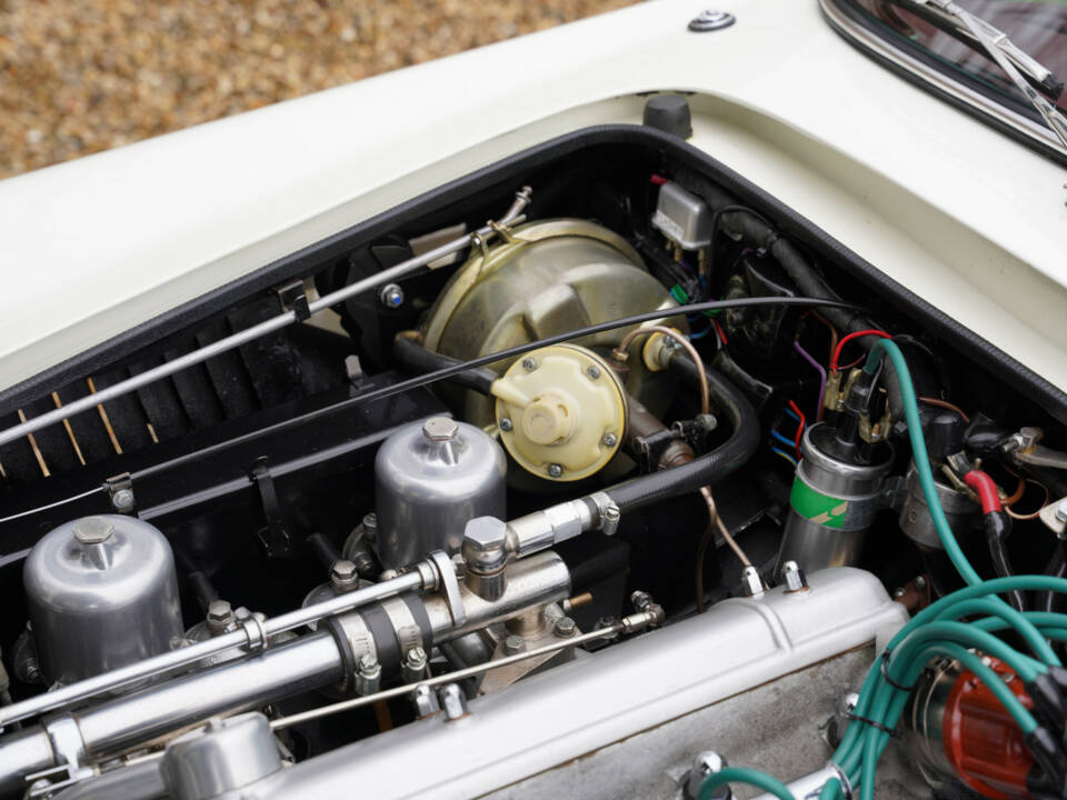 Bild 34/50 von Aston Martin DB 4 (1961)
