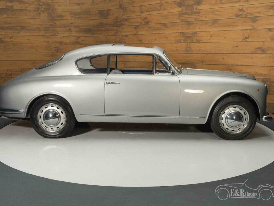 Image 9/19 de Lancia Aurelia B20 GT 2500 (1959)