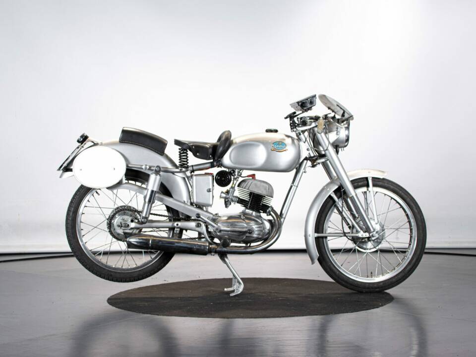 Bild 5/50 von Mondial 160 Sport Lusso (1954)