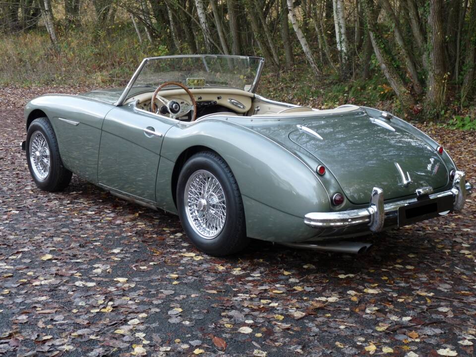 Image 9/32 of Austin-Healey 3000 Mk II (BT7) (1962)