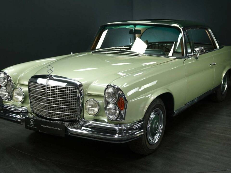 Afbeelding 1/49 van Mercedes-Benz 280 SE (1970)