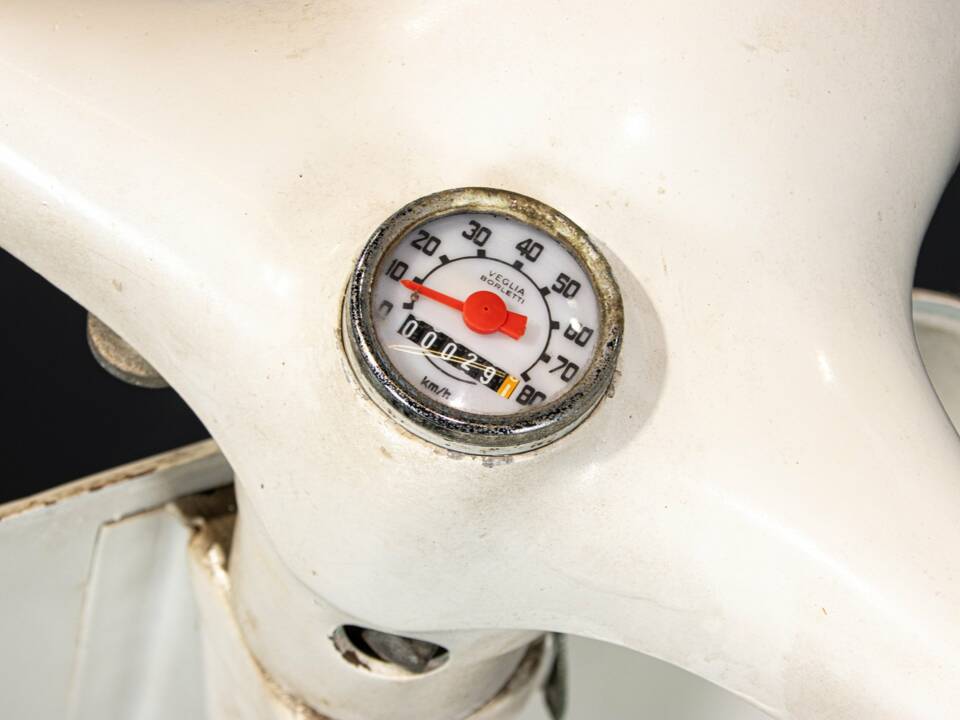Immagine 10/32 di Piaggio Vespa 50 L (1968)