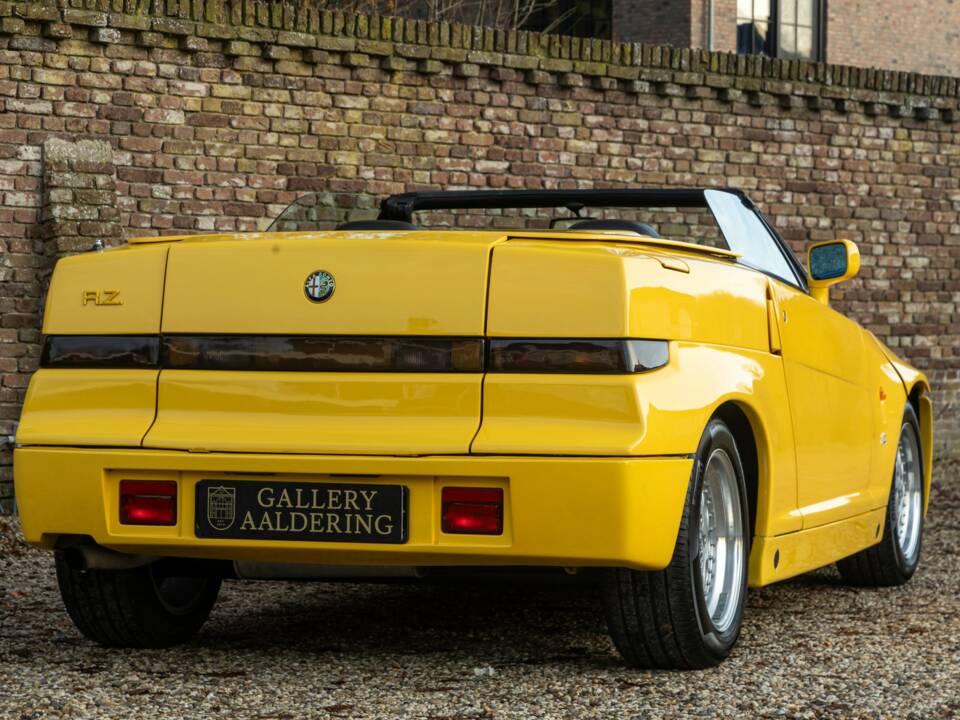 Afbeelding 6/50 van Alfa Romeo RZ (1993)