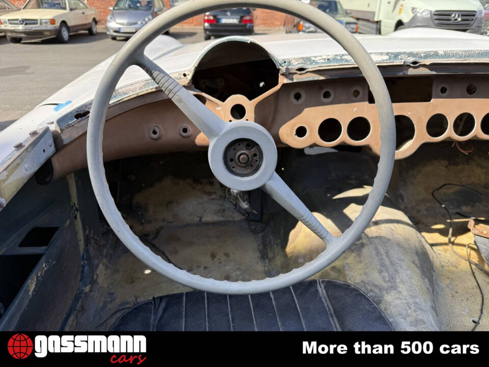 Image 6/15 of Chevrolet Corvette (1954)