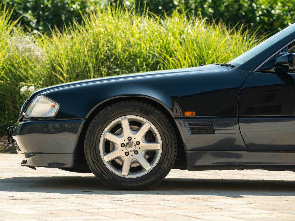 Image 5/45 of Mercedes-Benz 500 SL (1990)