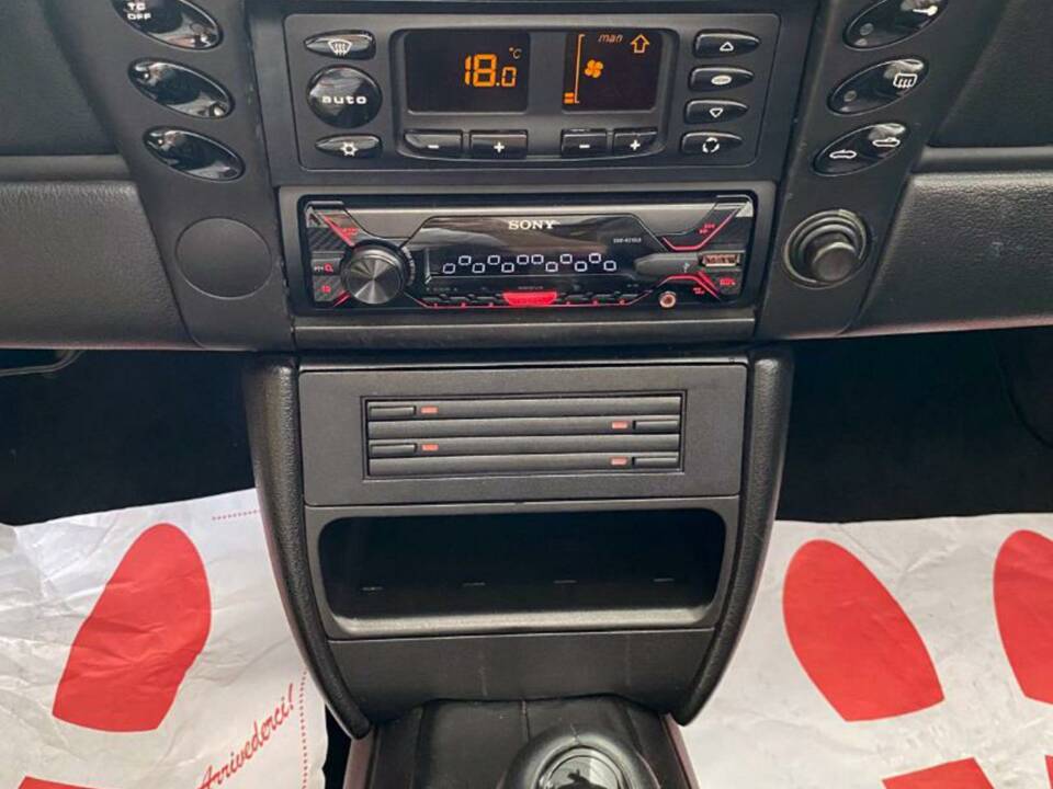 Imagen 16/22 de Porsche Boxster (2000)