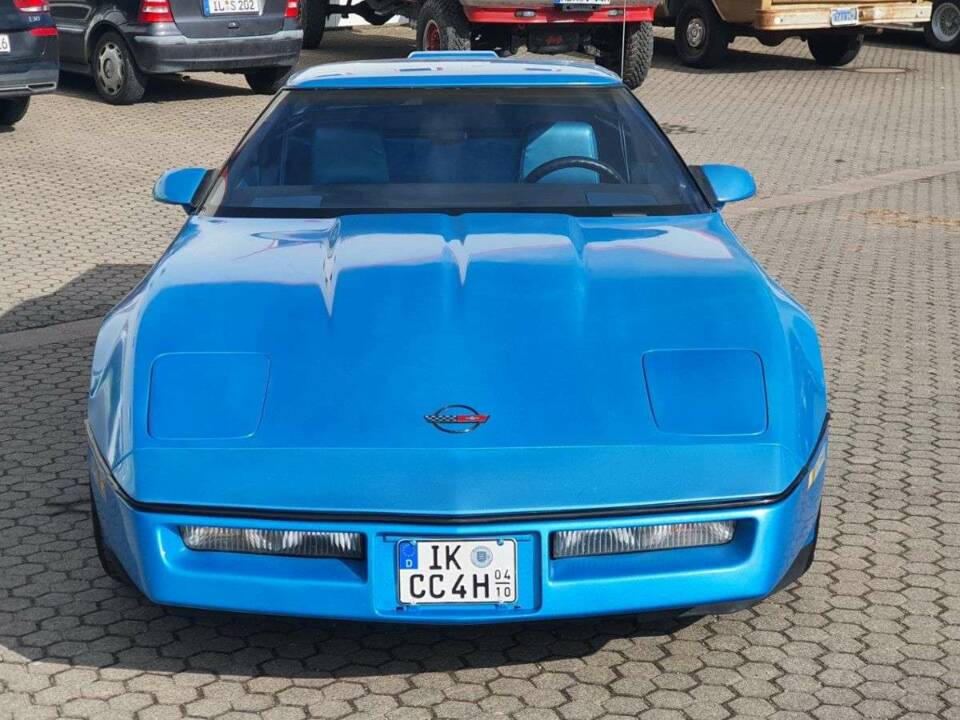 Image 2/20 of Chevrolet Corvette (1987)