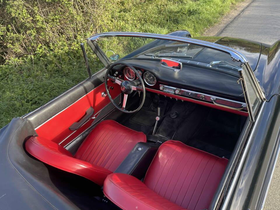 Image 8/11 of FIAT 1500 (1963)