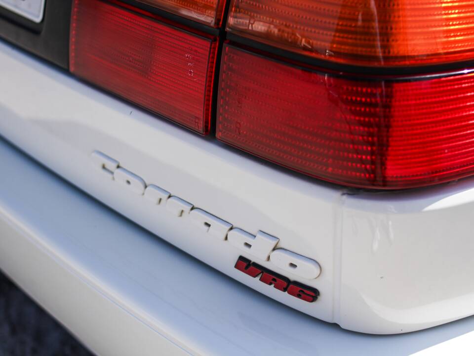 Image 11/31 of Volkswagen Corrado VR6 2.8 (1992)