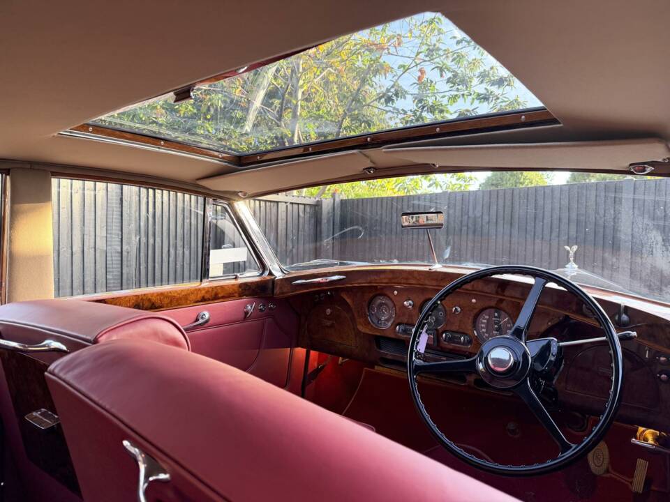 Imagen 29/50 de Rolls-Royce Silver Cloud I (1956)