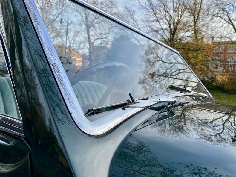 Bild 45/50 von Lagonda V12 DHC (1939)