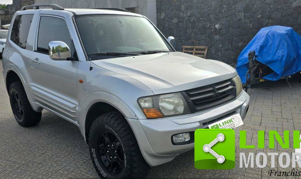 Bild 3/10 von Mitsubishi Shogun (2000)