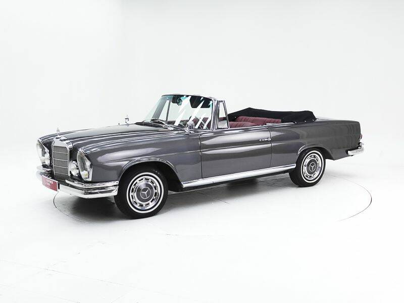 Bild 15/15 von Mercedes-Benz 220 SE b (1963)