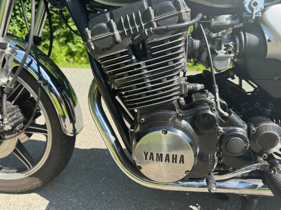 Image 20/20 of Yamaha XS 750 (1979)
