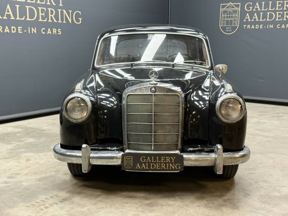 Image 5/50 of Mercedes-Benz 220 S (1955)
