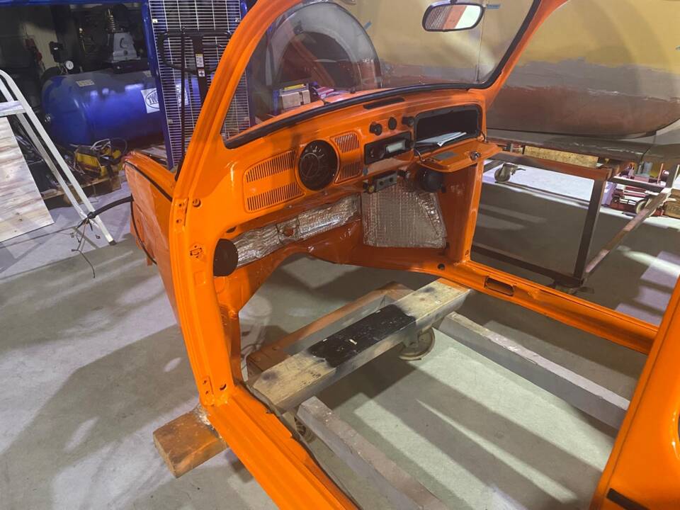 Afbeelding 30/47 van Volkswagen Kever 1200 (1975)