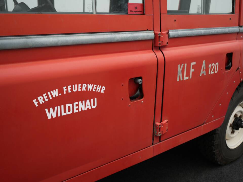 Bild 36/46 von Land Rover 109 (1973)